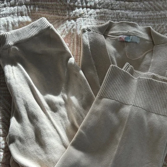 Beige Knit CardiganSet with Tie Front and Knit Pants - Picture 7 of 8